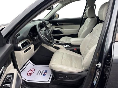 Certified 2022 Kia Telluride SX w/ SX Prestige Package image 10