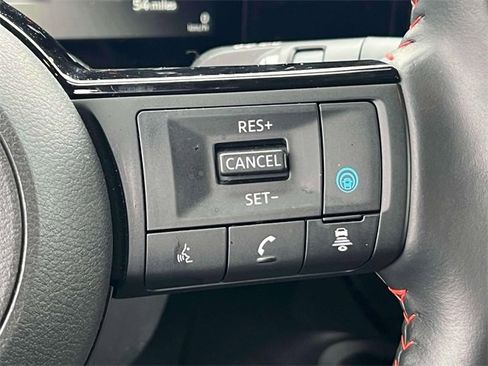 Used 2025 Nissan Kicks SR image 23