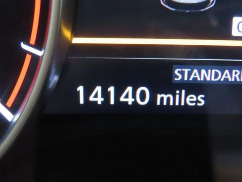 Used 2023 Nissan Rogue SV w/ SV Premium B Package image 23