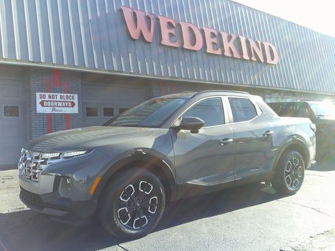 Used 2022 Hyundai Santa Cruz SEL Premium image 3