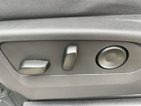 New 2026 Chevrolet Tahoe LS image 12