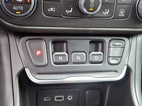 Used 2021 GMC Terrain SLE w/ Driver Convenience Package image 15