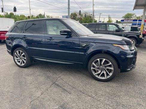 Used 2019 Land Rover Range Rover Sport HSE AWD/4WD image 13