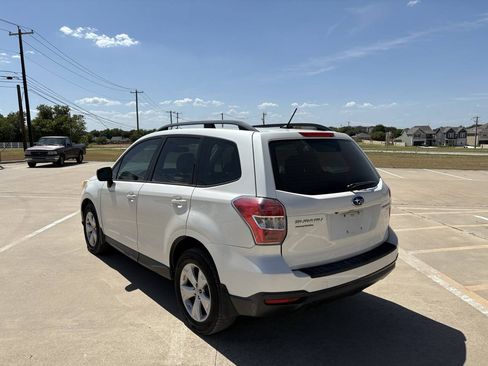 Used 2015 Subaru Forester 2.5i w/ Alloy Wheel Package AWD/4WD image 3