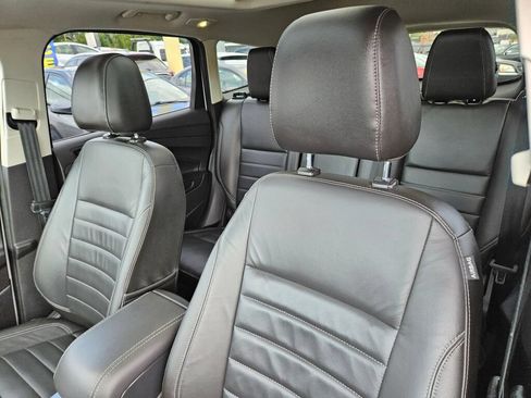 Used 2015 Ford Escape Titanium AWD/4WD image 16