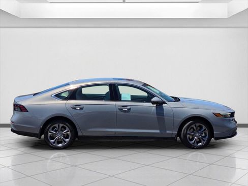 Used 2026 Honda Accord EX-L image 4