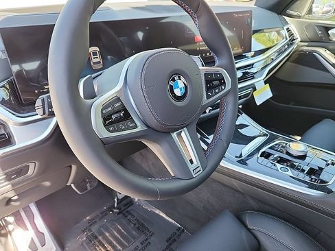 Certified 2025 BMW X7 M60i AWD/4WD image 12