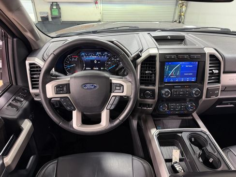 Used 2020 Ford F250 Lariat w/ Lariat Ultimate Package AWD/4WD image 24