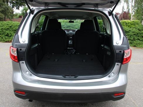Used 2012 MAZDA MAZDA5 Touring w/ Moonroof & Audio Pkg FWD image 18