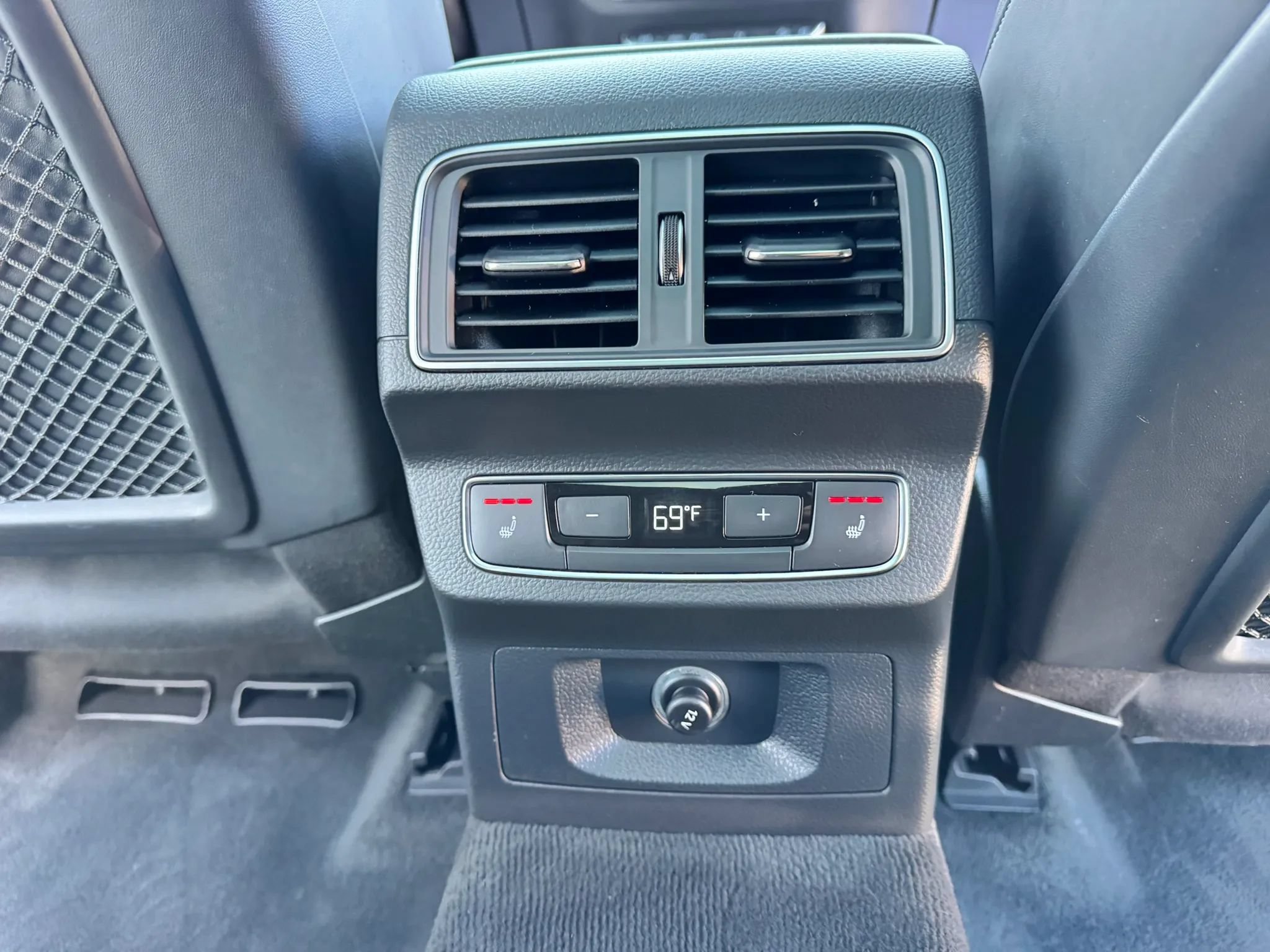 Used 2018 Audi SQ5 Prestige w/ Prestige Package AWD/4WD image 17