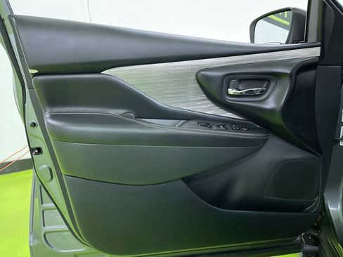 Used 2018 Nissan Murano S image 16