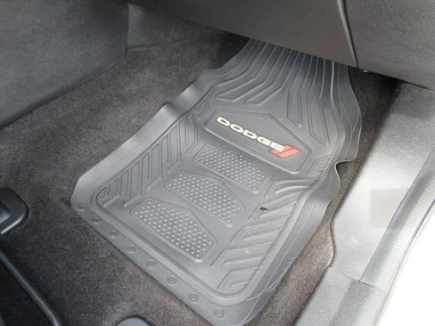 Used 2014 Dodge Avenger SE w/ Rallye Appearance Group image 25