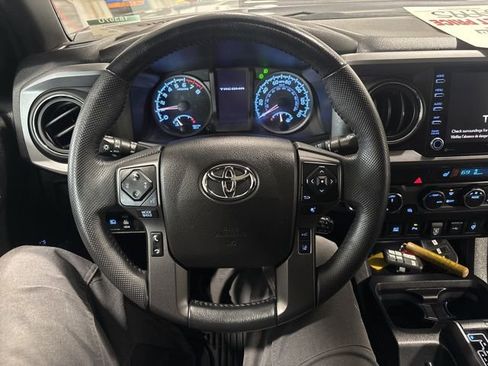 Used 2023 Toyota Tacoma TRD Sport image 13