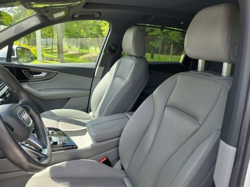 Used 2018 Audi Q7 3.0T Prestige AWD/4WD image 11