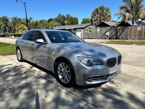 Used 2013 BMW 740Li image 5