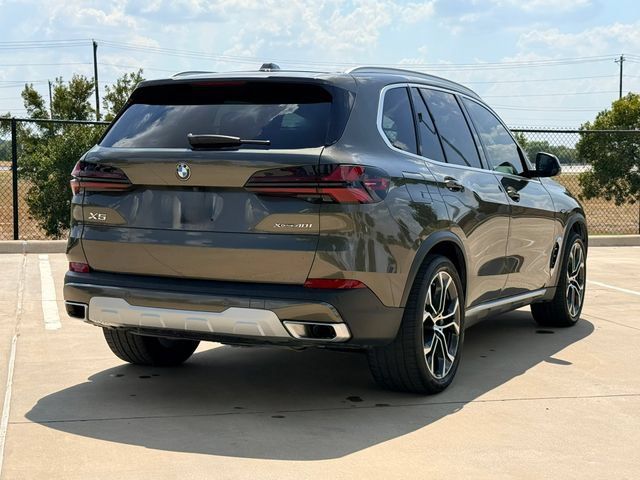 Used 2025 BMW X5 xDrive40i AWD/4WD image 13