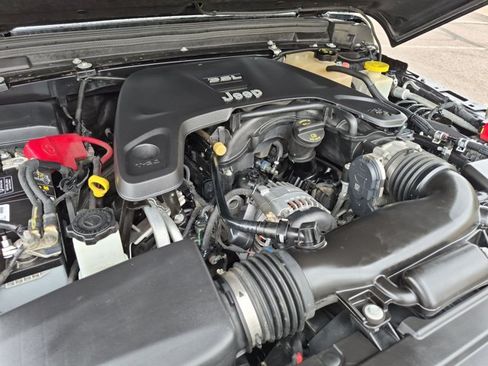 Used 2020 Jeep Gladiator Sport w/ Quick Order Package 23S AWD/4WD image 21