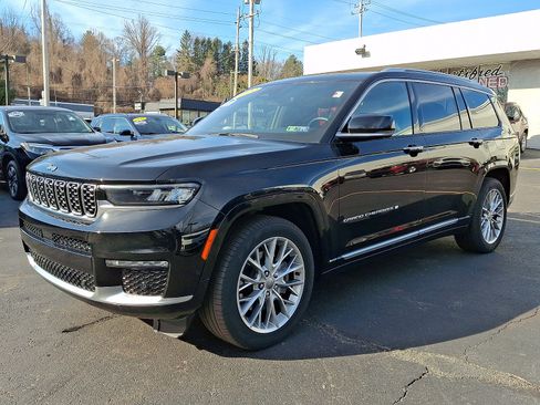 Used 2022 Jeep Grand Cherokee L Summit image 3