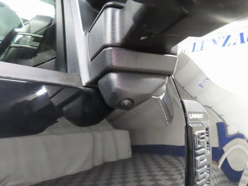 Used 2025 Ford F250 Lariat w/ Lariat Ultimate Package image 61