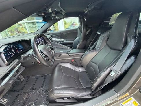 Used 2020 Chevrolet Corvette Stingray Coupe w/ 1LT RWD image 32