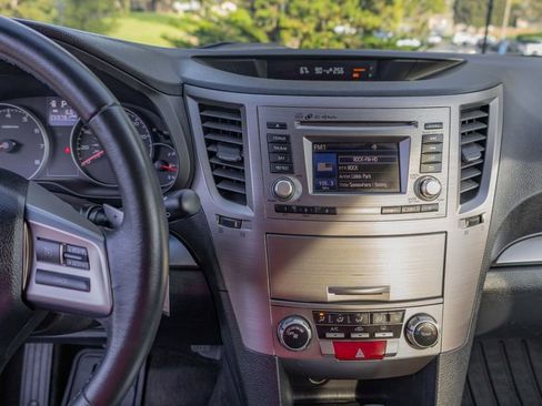 Used 2014 Subaru Outback 2.5i Premium w/ Popular Package #1A image 24