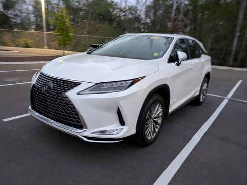 Used 2022 Lexus RX 350L Luxury w/ Cold Weather Package (CT) image 3