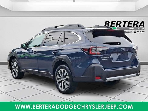 Used 2023 Subaru Outback Limited AWD/4WD image 4