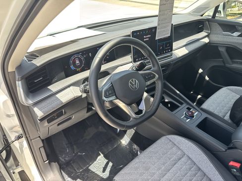 Used 2025 Volkswagen Tiguan S FWD image 18
