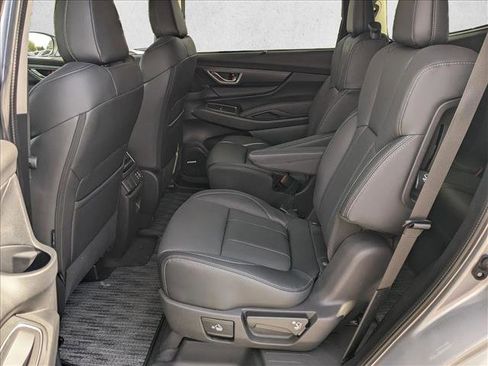 New 2025 Subaru Ascent Limited image 16