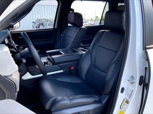 Used 2024 Toyota Sequoia Platinum AWD/4WD image 24