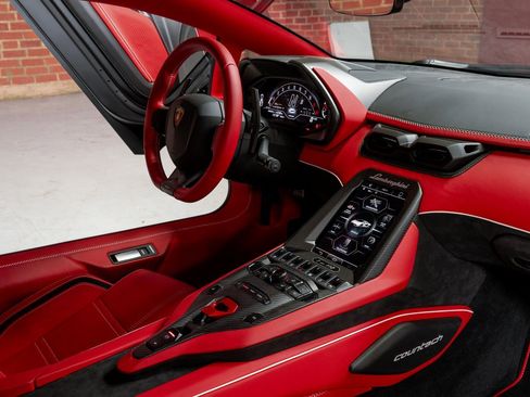 Used 2022 Lamborghini Aventador Countach image 31