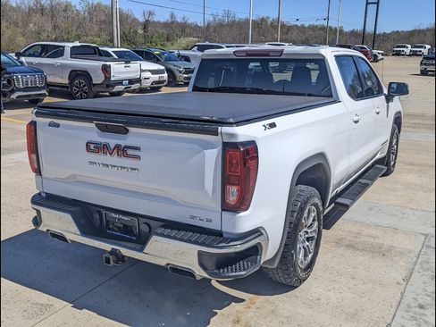 Used 2021 GMC Sierra 1500 SLE w/ X31 Off-Road Package image 7