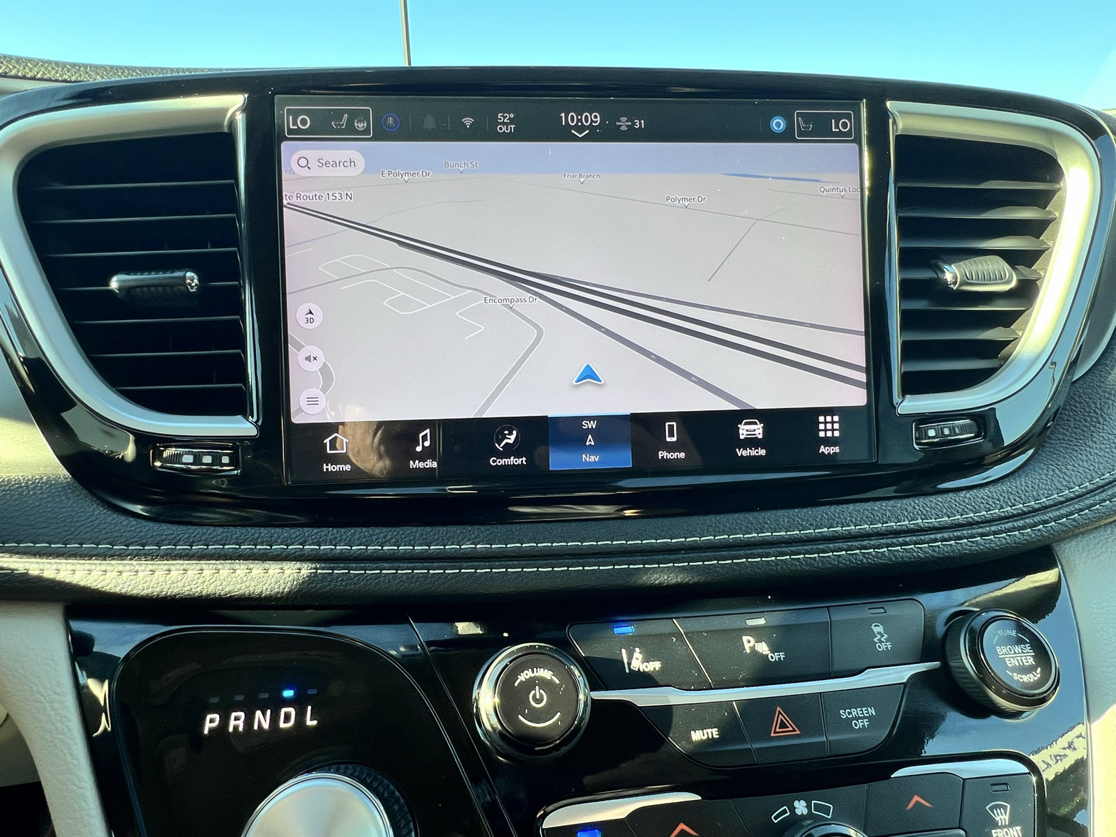 Used 2024 Chrysler Pacifica Limited FWD image 34