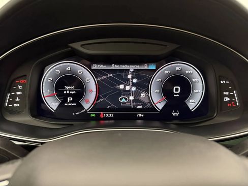 Used 2022 Audi Q8 Prestige AWD/4WD image 14