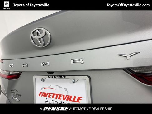 Used 2025 Toyota Camry LE image 3