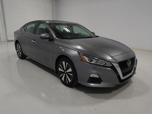 Used 2022 Nissan Altima 2.5 SV image 13