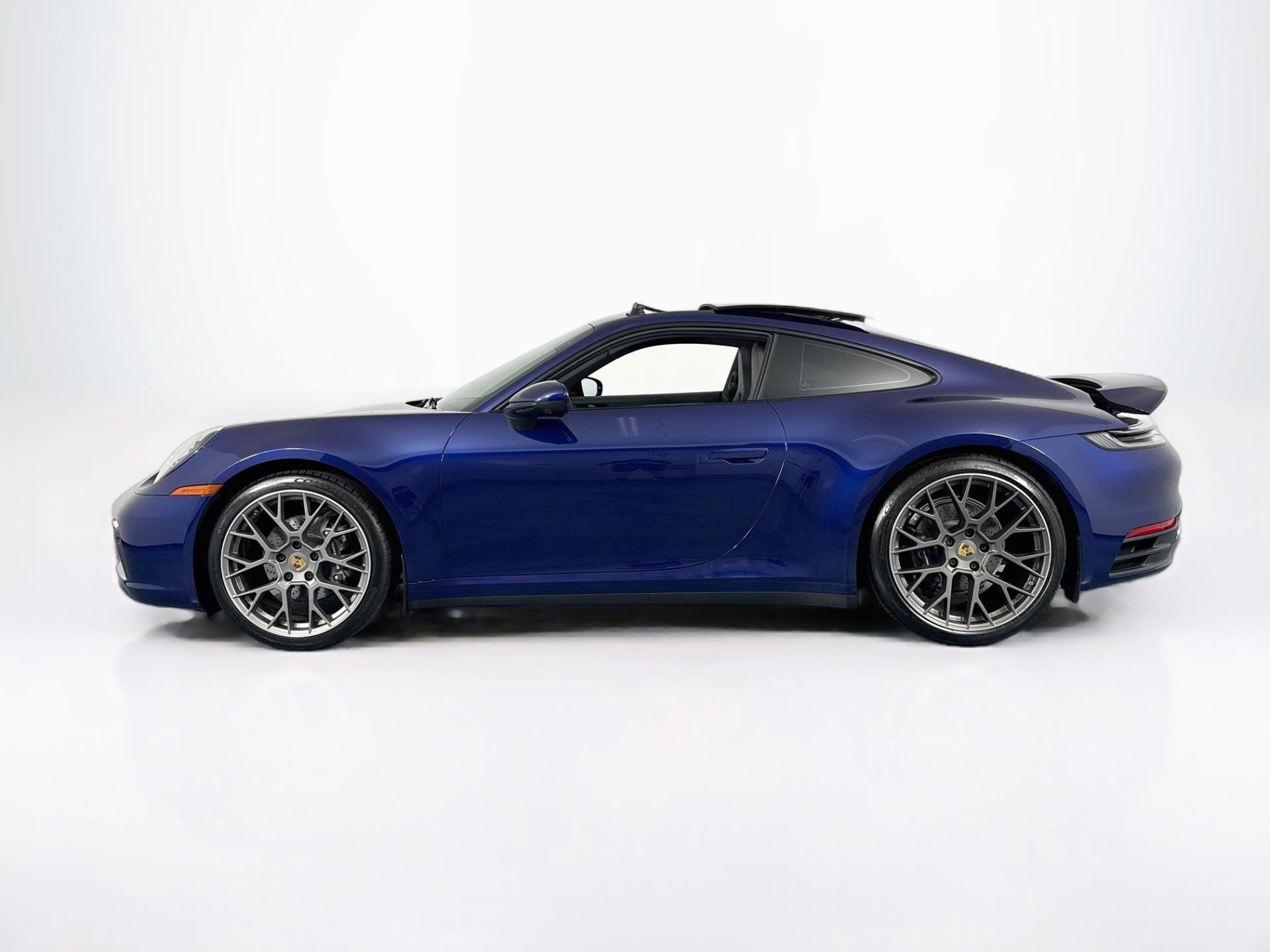 Used 2021 Porsche 911 Carrera RWD image 8