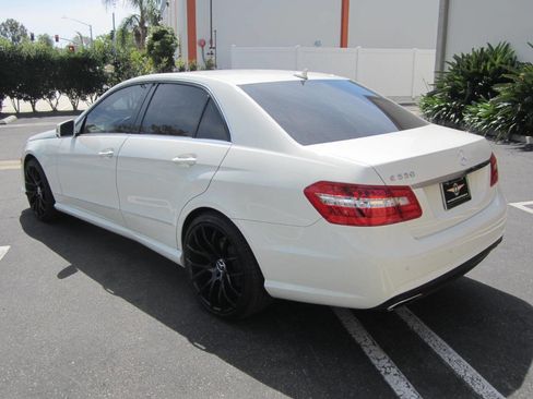 Used 2010 Mercedes-Benz E 550 Sedan image 5