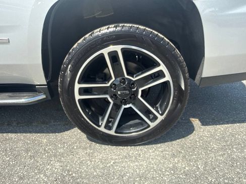 Used 2018 GMC Yukon Denali AWD/4WD image 24