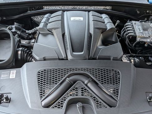 New 2026 Porsche Macan GTS image 29