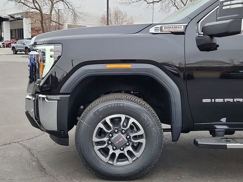 New 2025 GMC Sierra 2500 SLT w/ SLT Premium Package image 6
