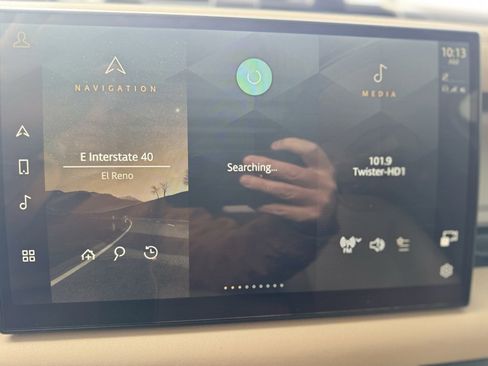 Used 2022 Land Rover Defender 110 SE image 14