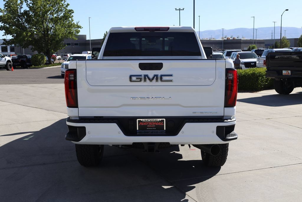 New 2026 GMC Sierra 2500 Denali Ultimate AWD/4WD image 5