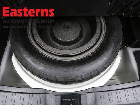 Used 2022 Toyota RAV4 SE image 23