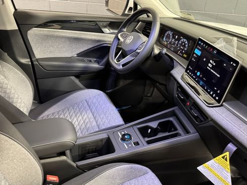 New 2026 Volkswagen Tiguan S AWD/4WD image 8