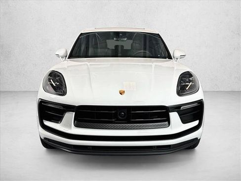 New 2026 Porsche Macan AWD/4WD image 6
