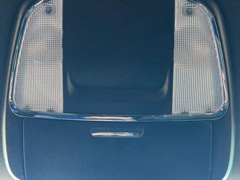 Used 2023 Dodge Charger SXT image 22