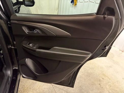 Used 2021 Chevrolet TrailBlazer ACTIV w/ Convenience Package image 14