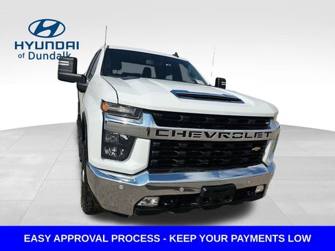 Used 2021 Chevrolet Silverado 2500 LT w/ Convenience Package image 2