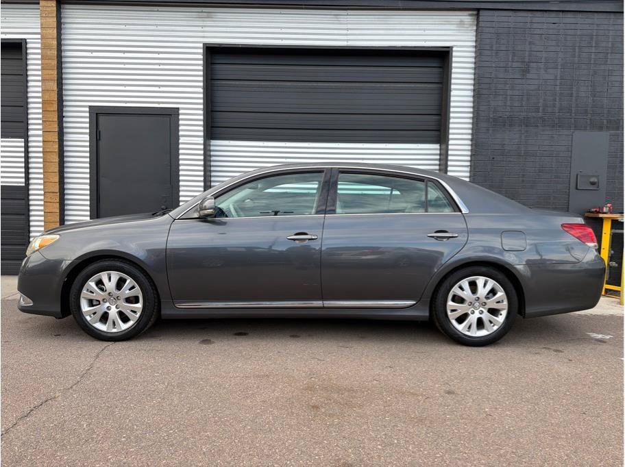 Used 2011 Toyota Avalon FWD image 6
